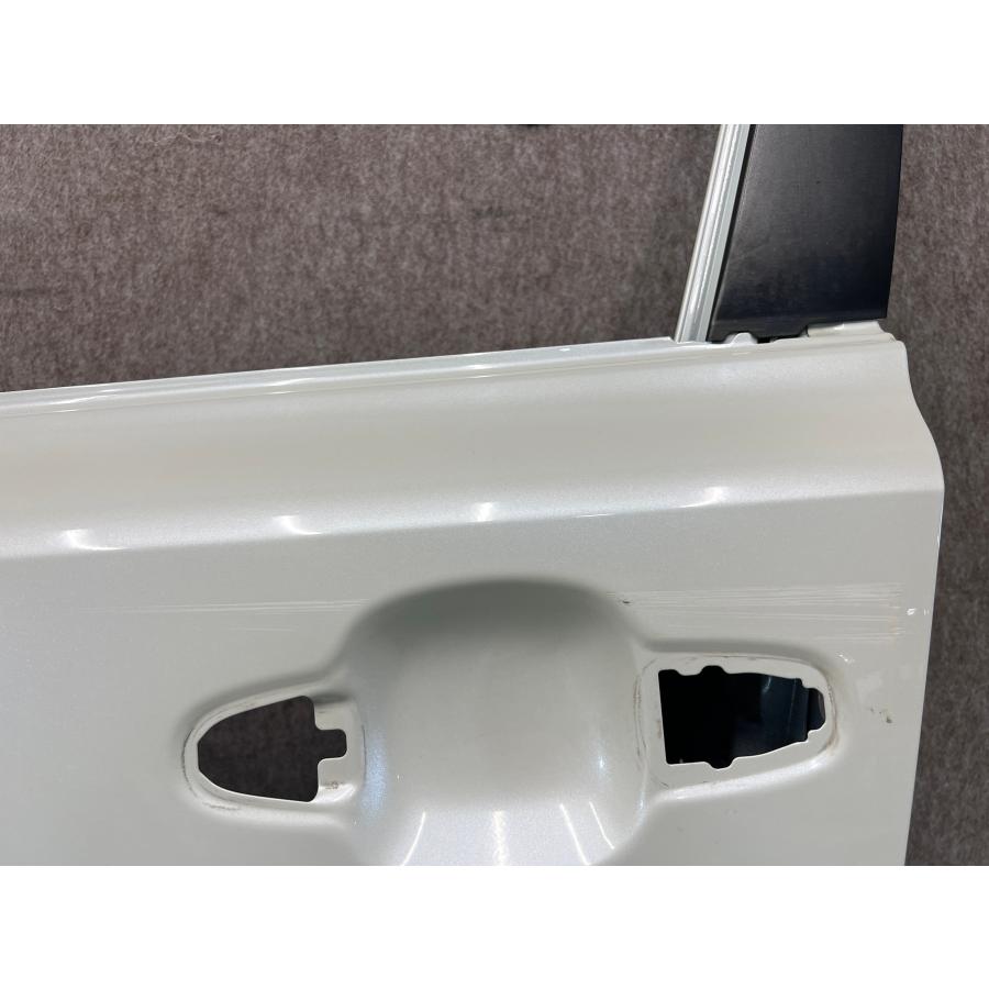 トヨタ C-HR/CHR 純正 左フロントドア ZYX10/ZYX11/NGX10/NGX50