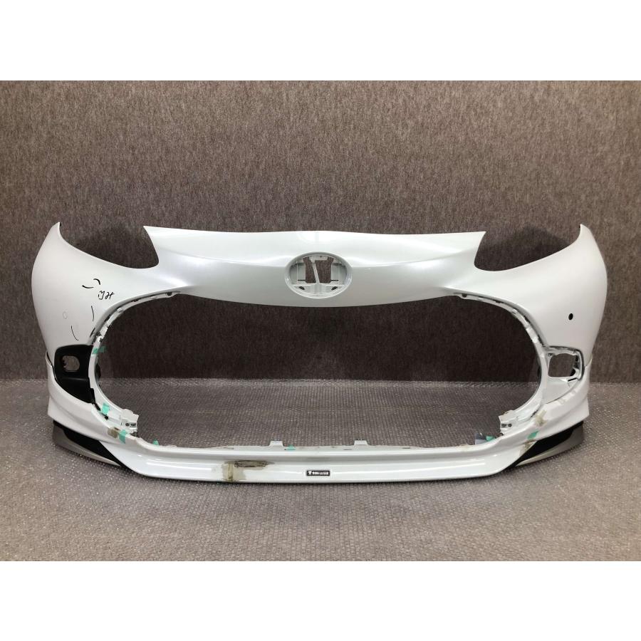 トヨタ アクア MXPK10 純正 フロントバンパー 52119-52D30 モデリスタ
