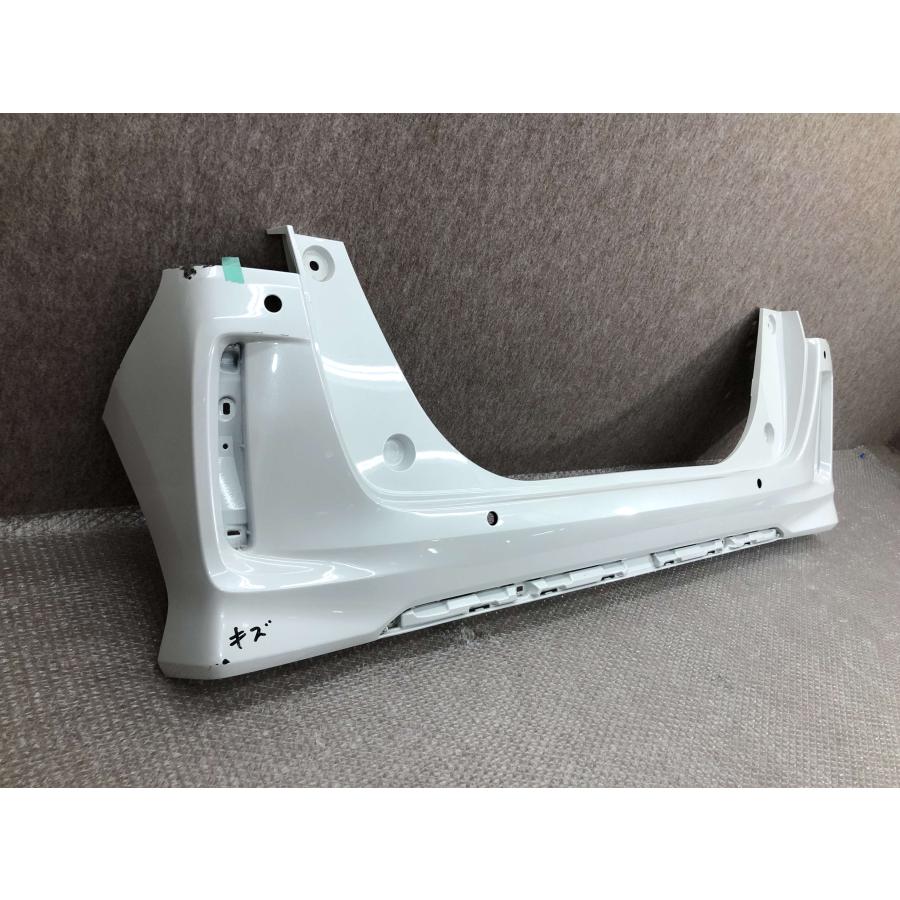 JF3/JF4 N-BOX NBOX Nボックス カスタム 純正 リアバンパー 71501-TTA