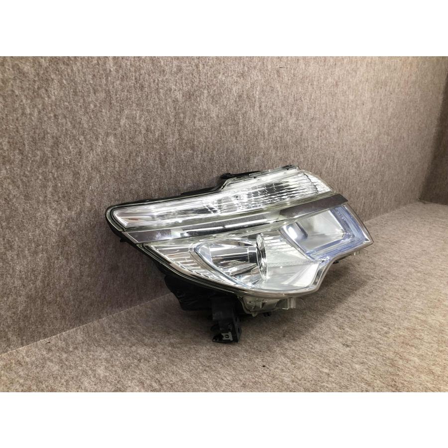 R*n様 日産 セレナC26 後期左右ヘッドライトLED純正 KOITO100-