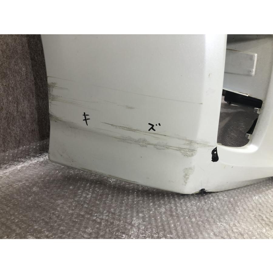 トヨタ プリウス ZVW30 前期 純正 フロントバンパー 52119-47080
