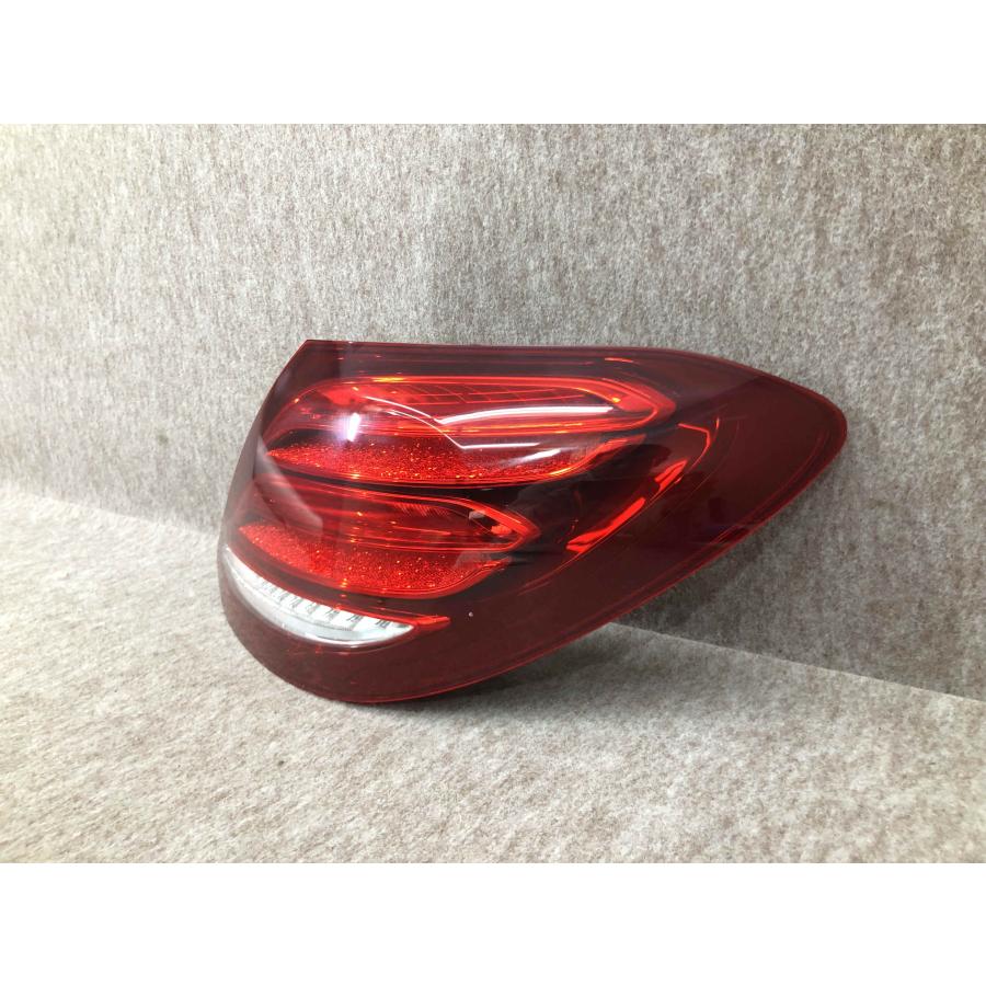 美品 磨き済み 純正品 メルセデスベンツ Eクラス W213 テールランプ 右 