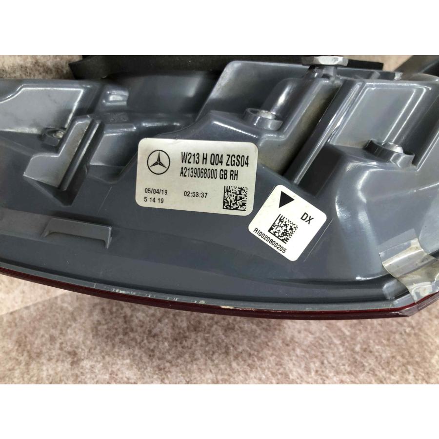 美品 磨き済み 純正品 メルセデスベンツ Eクラス W213 テールランプ 右 