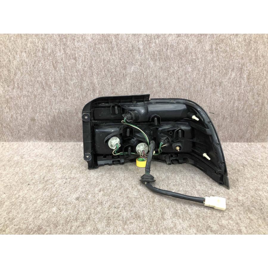 美品 磨き済み トヨタ AE100 カローラ セダン 純正 テールランプ