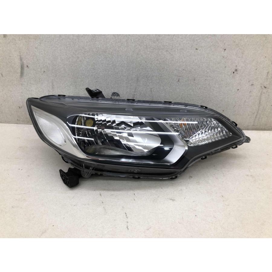 美品 磨き済み フィット ハイブリッド GP5 GP6 前期 右 ヘッドライト
