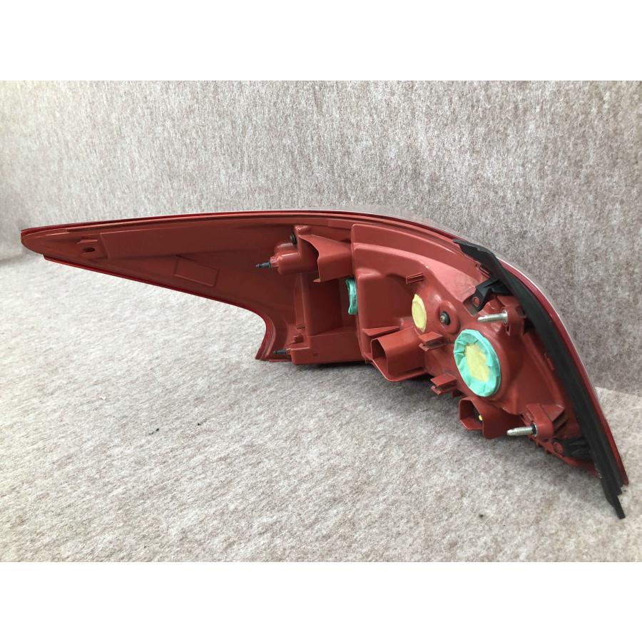磨き済み 日産 ティアナ L33 右 テールランプ KOITO 220-17791 : 拓海