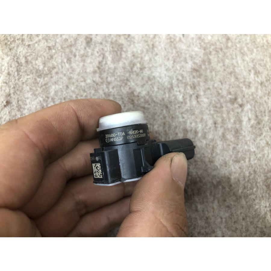 ホンダN-BOX JF3 JF4 純正 リア ソナーセンサー 39680-T0A-R420-M1