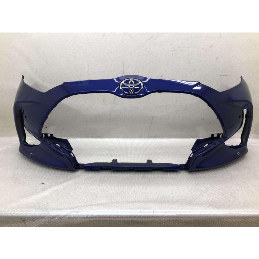 トヨタ ヤリス KSP210 MXPH10 純正 フロントバンパー 52119-K0010 
