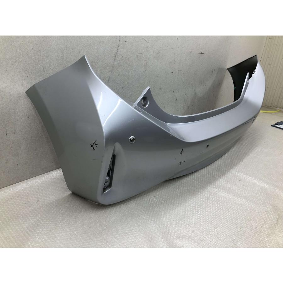 アクア　 リアバンパー NHP10 後期 アクア 純正 リアバンパー 52159-52880 : 拓海商事