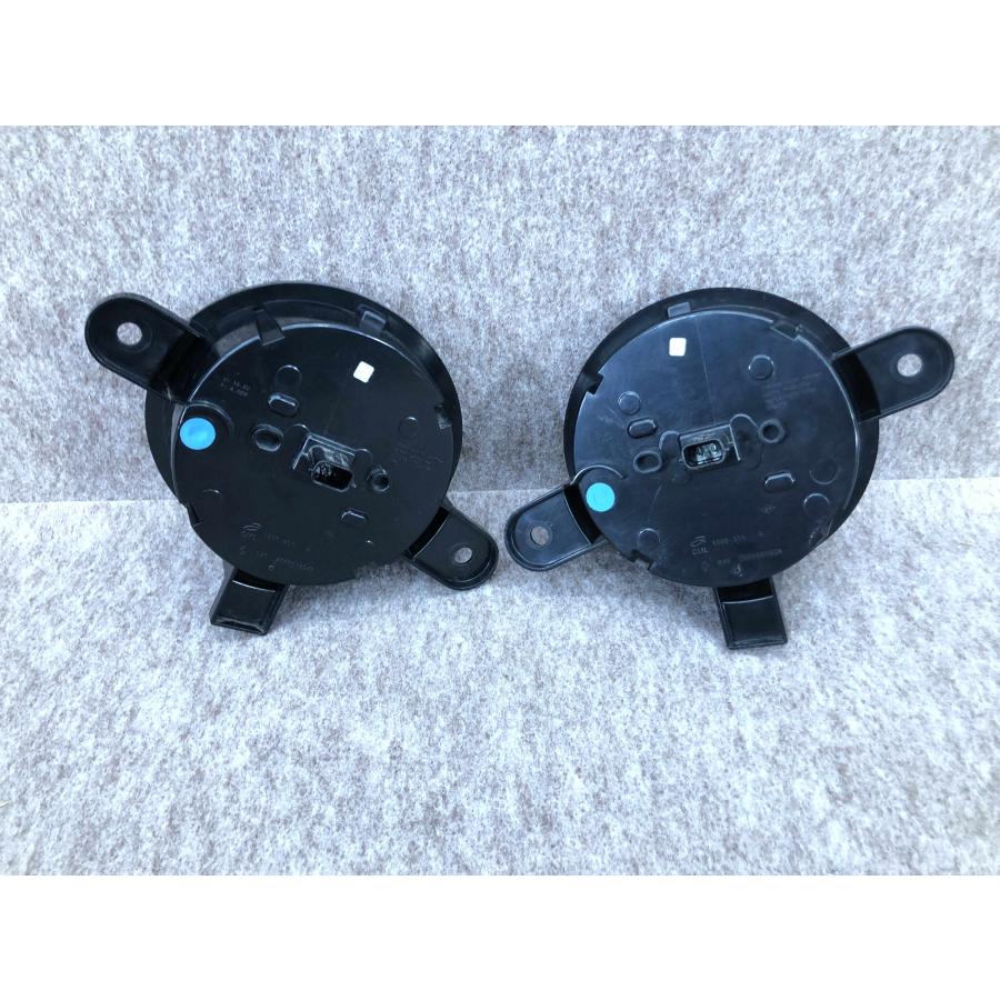 トゥインゴ純正フォグランプ 本体 磨き済み ルノー トゥインゴ 左右フォグランプ 左右セット LED T066