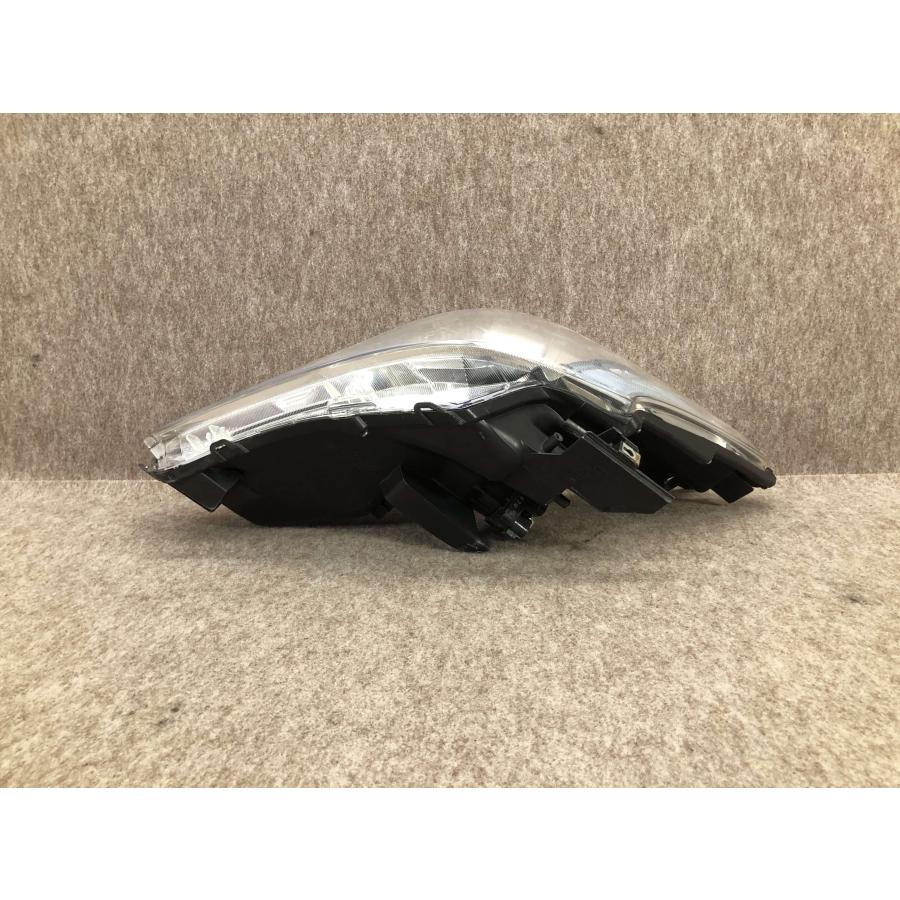 磨き済み トヨタ プリウスα ZVW40/ZVW41 前期 左ヘッドライト ハロゲン