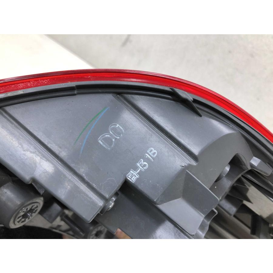 美品 磨き済み シャトル ハイブリッド H/V GP7 GP8 純正 左 テール
