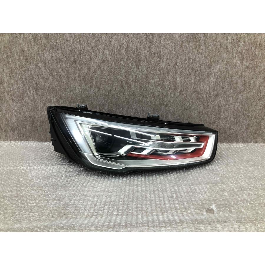 アウディA1 8X 後期 右ライト8XA941044A / 8XA941006A