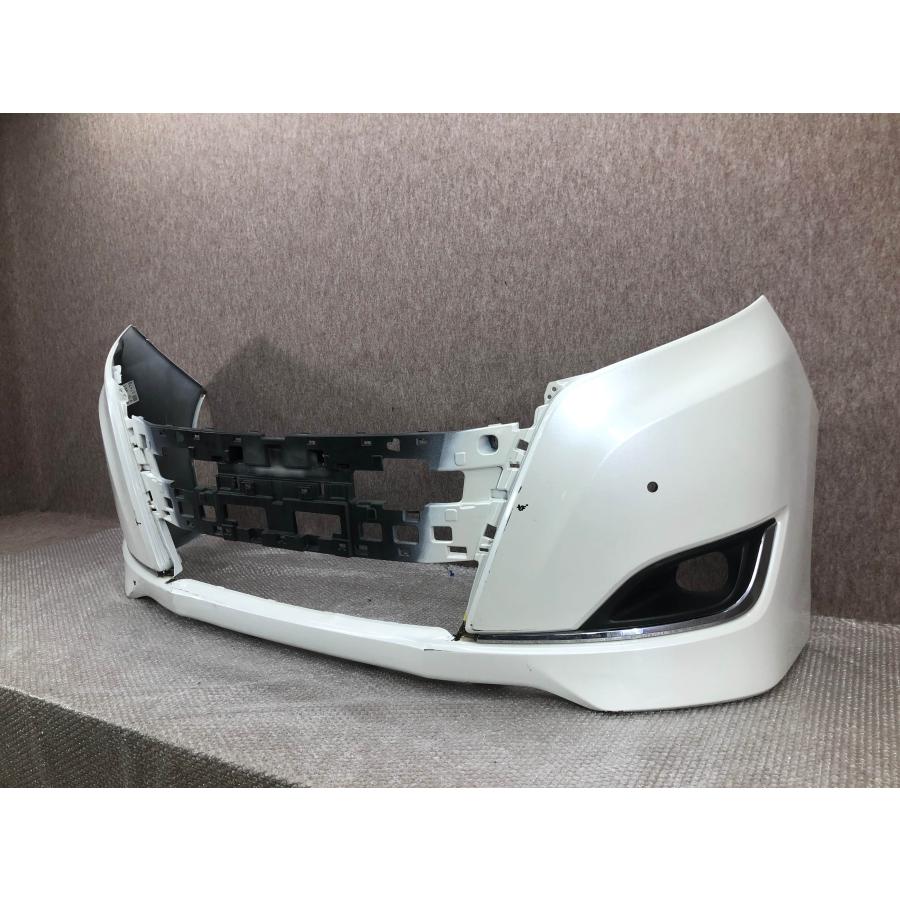 ■11602■TOYOTA ノア ZWR80G ZRR80G ZRR85G 後期 フロントバンパー 52119-28L00 52119-28L40 トヨタ repart_b85-21