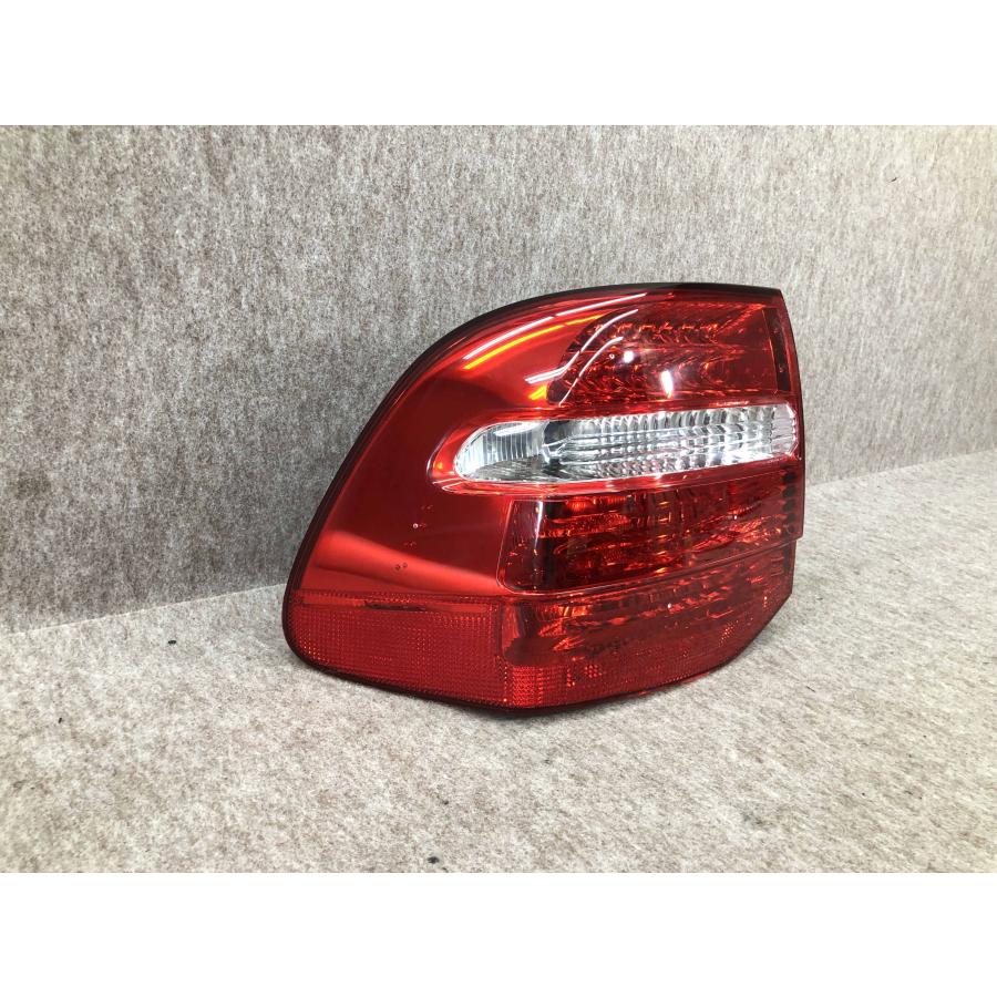 美品 磨き済み ポルシェ 957 カイエン 左テールランプ 7L5