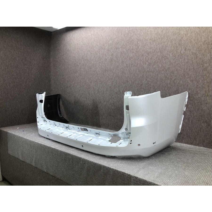 FJA300W ランクル ランドクルーザー リアバンパー 52159-60B70 : 拓海