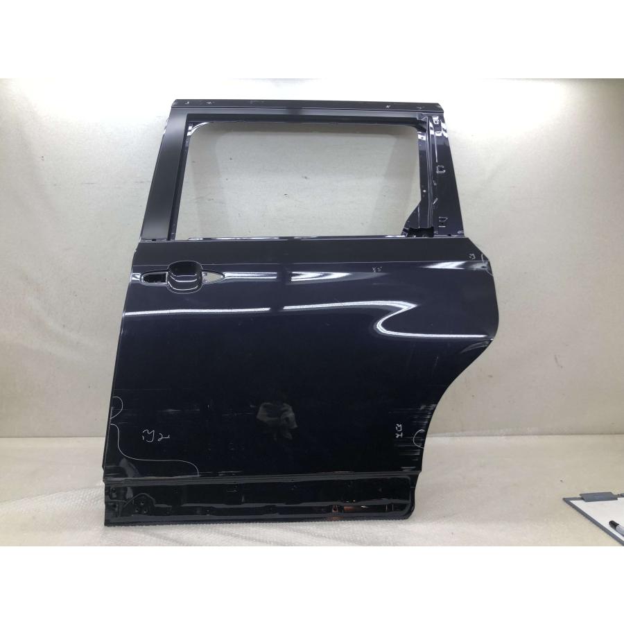 リア左スライドドア ZRR80 ZRR85 ZWR85 ヴォクシー ノア 純正 左リアドア 左スライドドア