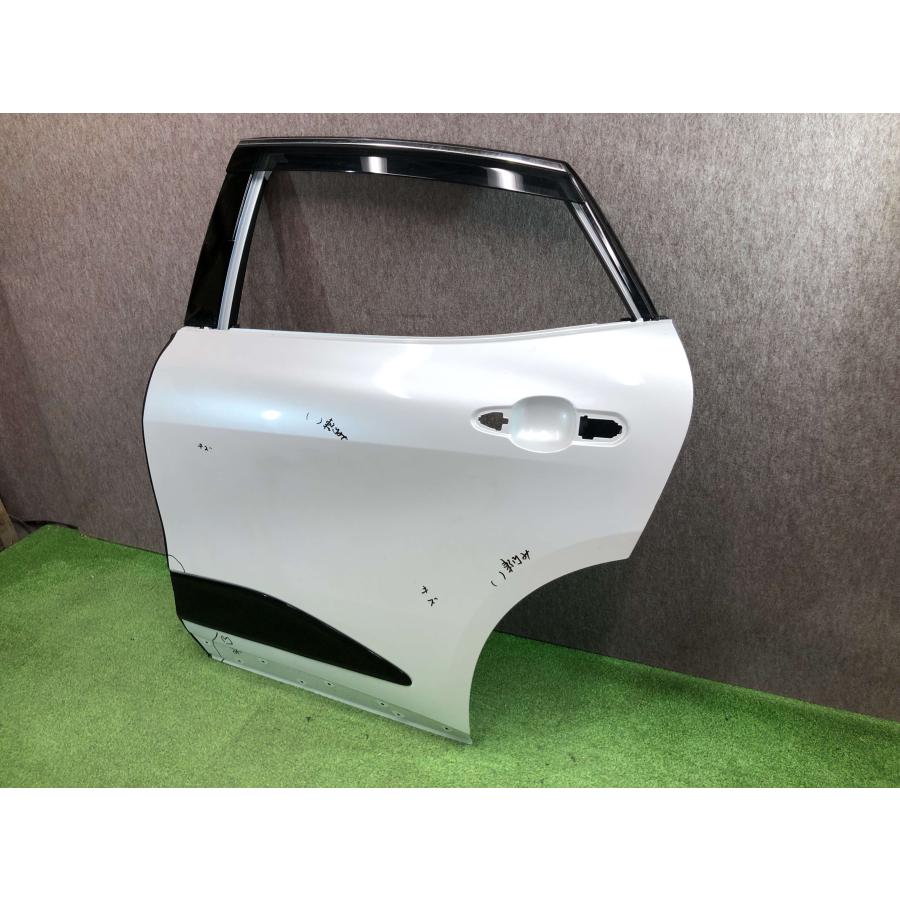 リア左ドア プリウスα DAA-ZVW40W リア 左 ドア リヤ 202 黒 個人宅配送不可 yatsu
