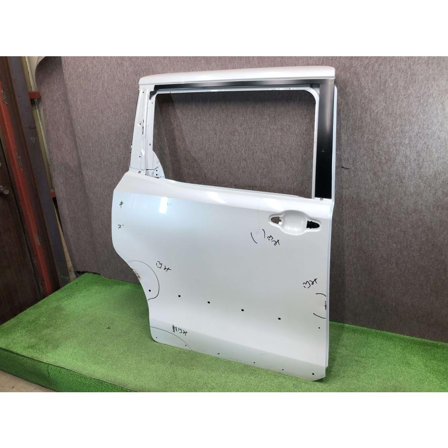 ZRR80 ZRR85/ZWR85 ノア ヴォクシー 右 スライドドア 右リアドア