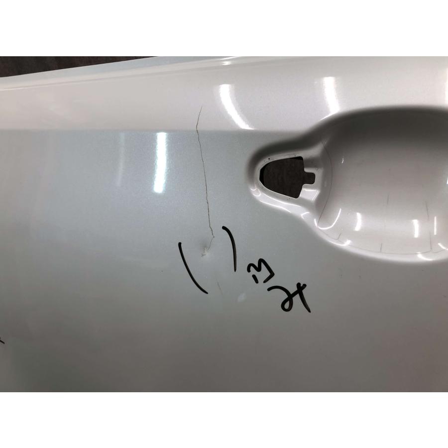 ZRR80 ZRR85/ZWR85 ノア ヴォクシー 右 スライドドア 右リアドア