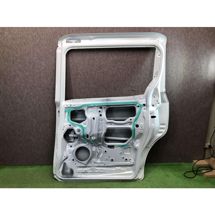 ZRR80 ZRR85/ZWR85 ノア ヴォクシー 右 スライドドア 右リアドア