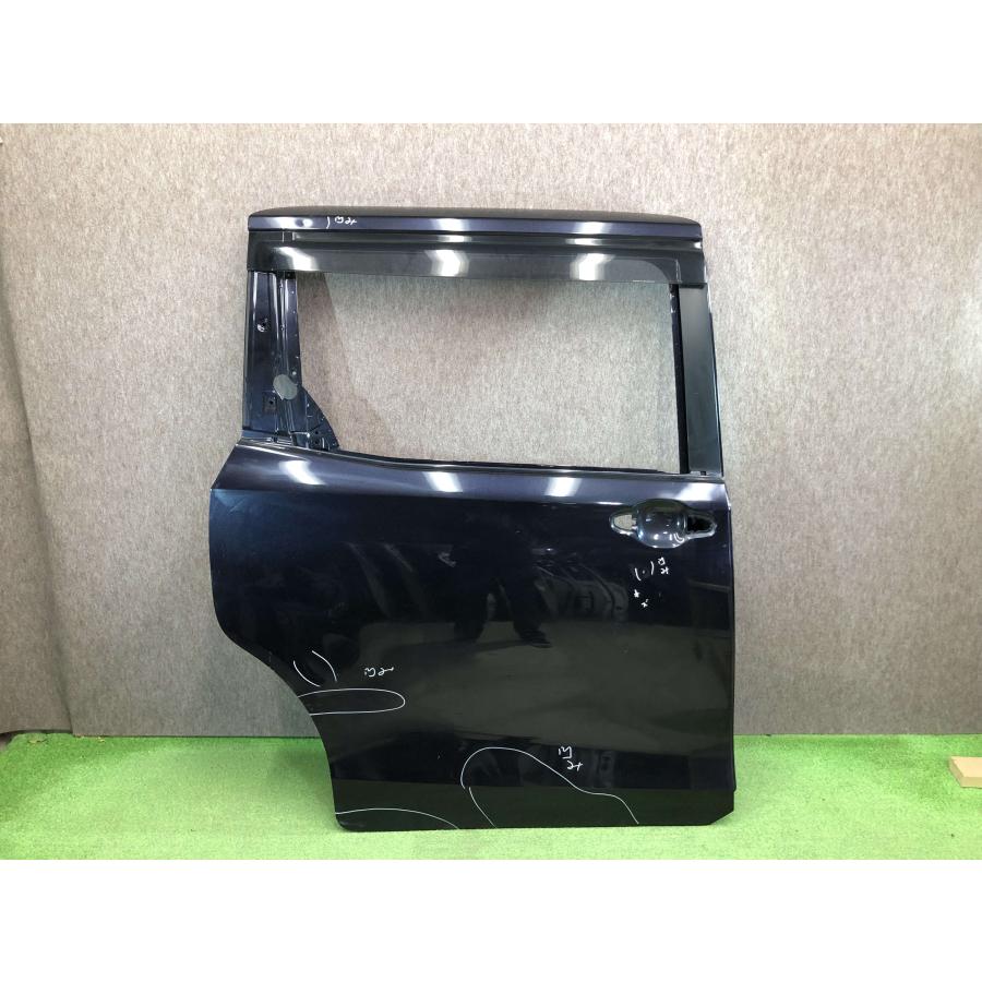 ZRR80 ZRR85/ZWR85 ノア ヴォクシー 右 スライドドア 右リアドア