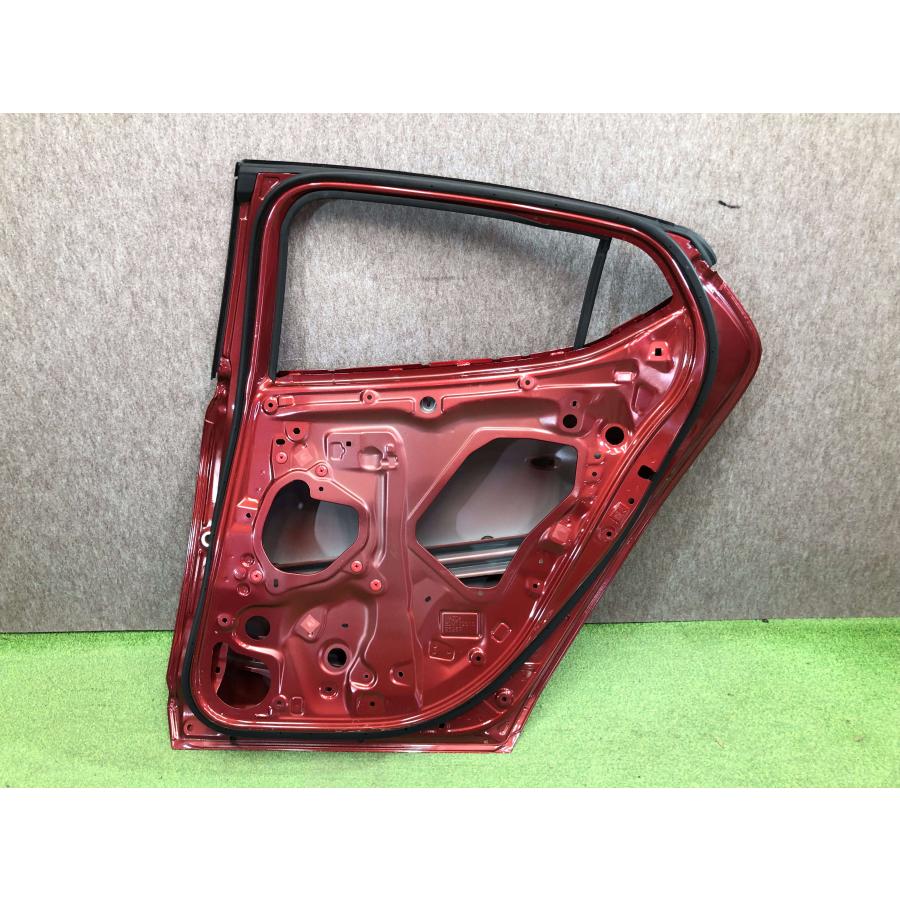 BP5P/BP8P/BPFP MAZDA3/マツダ3 純正 右リアドア BDMT72010 : 拓海商事