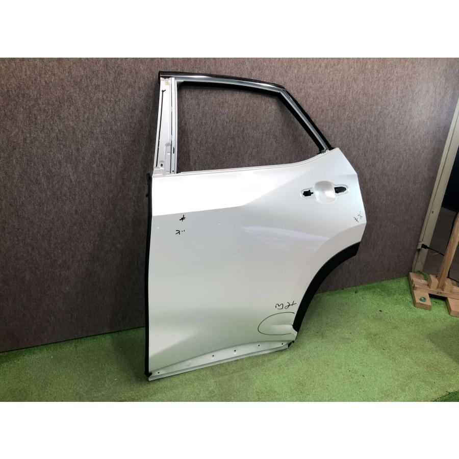 レクサス NX 20 NX250/350/350h/450h 純正 左 リアドア : 拓海商事