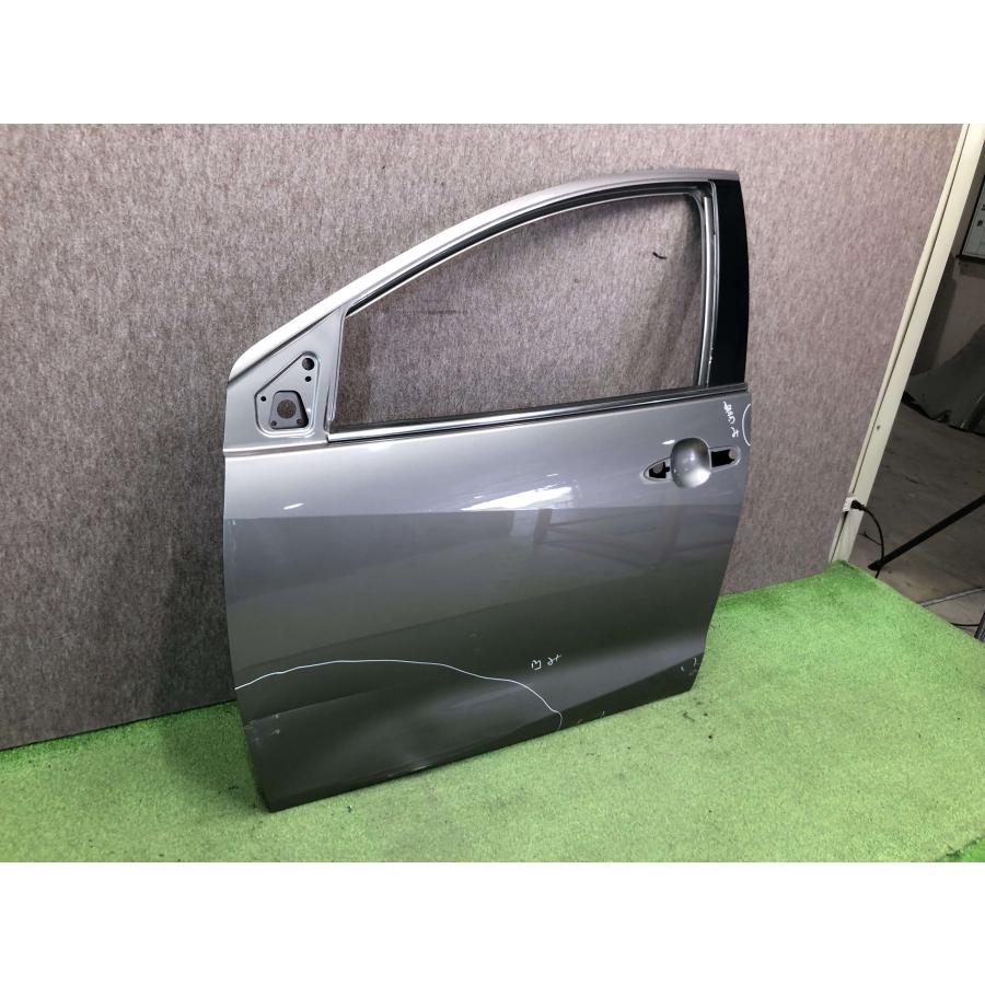 MXPH10/MXPH15/MXPA10/MXPA15 ヤリス/ハイブリッド 純正 左フロント
