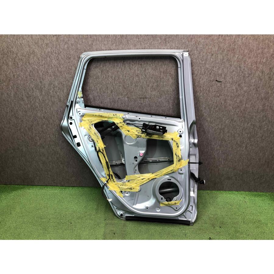 ホンダ フィット GK GP GK3 GK4 GK5 GK6 GP5 GP6 純正 左 リアドア