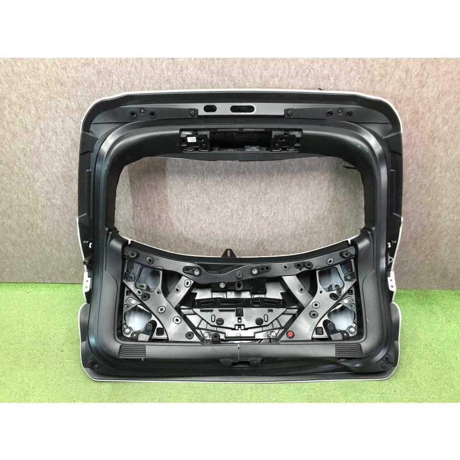 カローラツーリング NRE210W/ZRE212W/ZWE211W/ZWE214W リアゲート