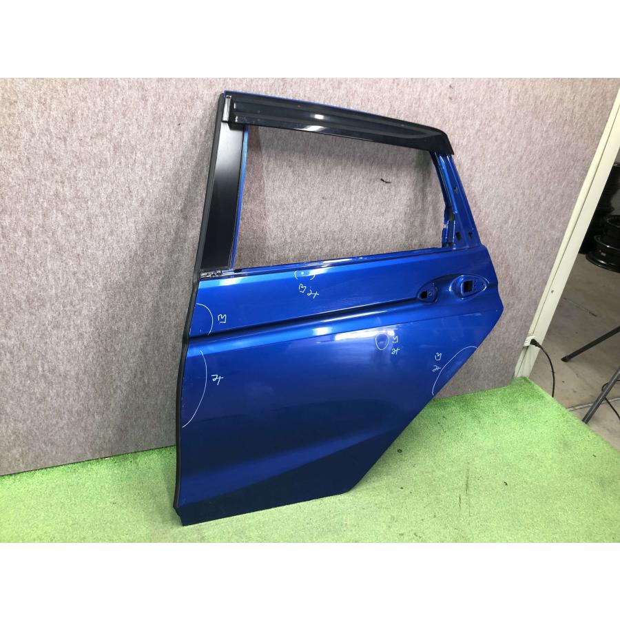 ホンダ フィット GK GP GK3 GK4 GK5 GK6 GP5 GP6 純正 左 リアドア