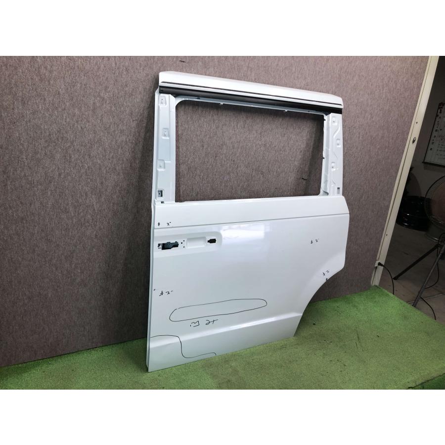 RP6/RP7/RP8 ステップワゴン 純正 左スライドドア/左リアドア : 拓海