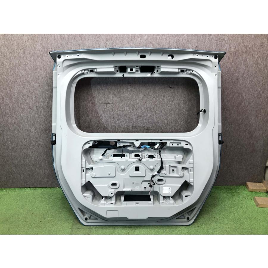 トール タンク ルーミー M900A リアゲート バックドア 67149-B1170 