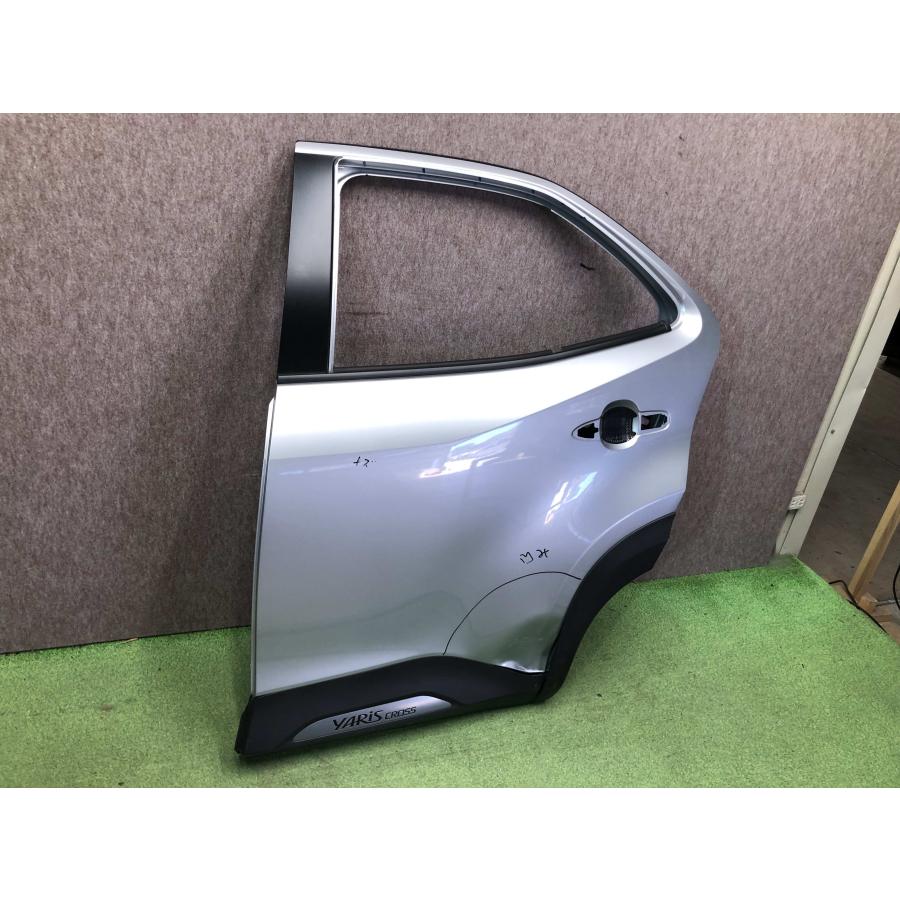 ヤリスクロス/ハイブリッド MXPB10/MXPB15 MXPJ10/MXPJ15 左リアドア