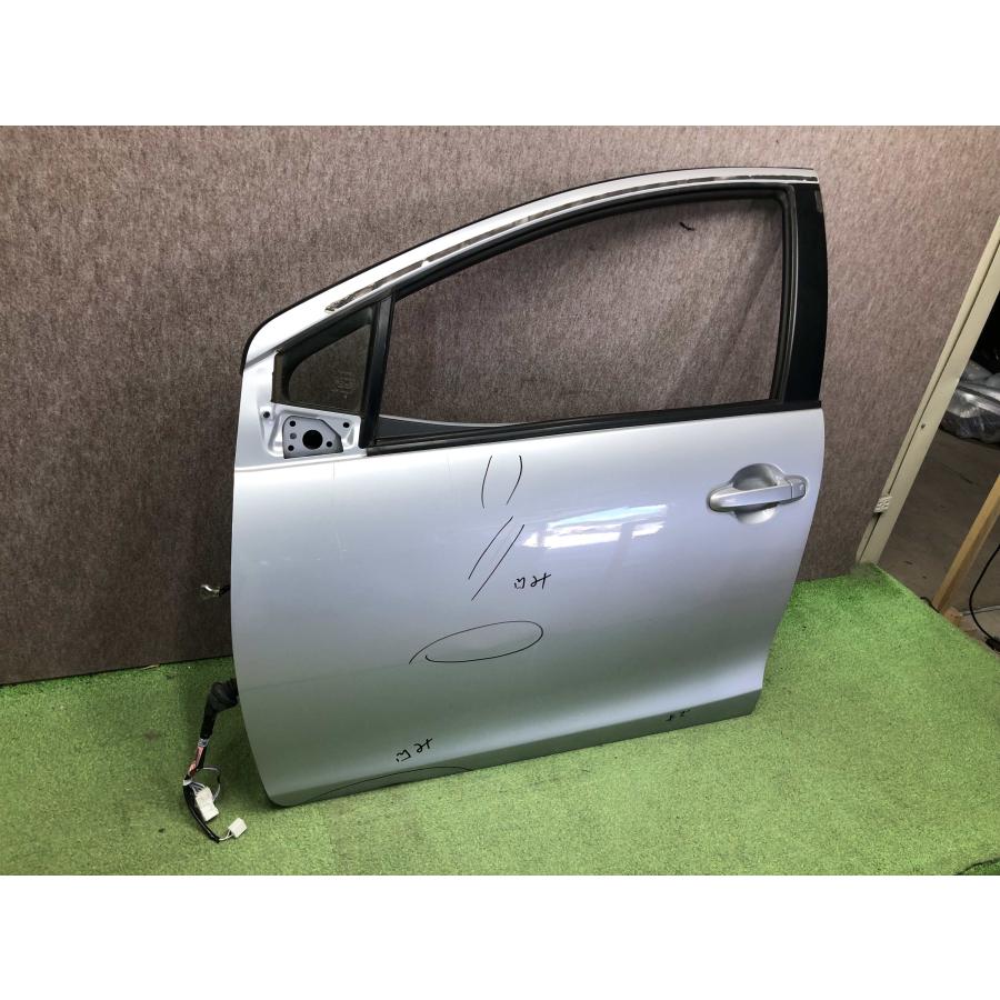 トヨタ アクア NHP10 RH フロントドア 209 OEM 完成品 アクア NHP10 左 フロントドア : 拓海商事ヤフー店 - 通販 - Yahoo