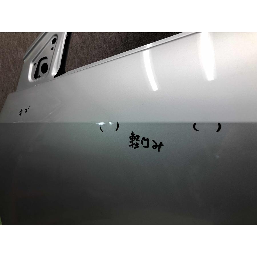 MXPH10/MXPH15/MXPA10/MXPA15 ヤリス/ハイブリッド 純正 左フロント