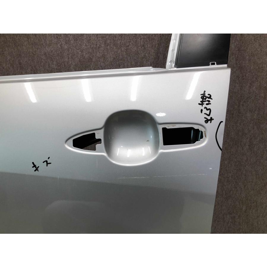 MXPH10/MXPH15/MXPA10/MXPA15 ヤリス/ハイブリッド 純正 左フロント