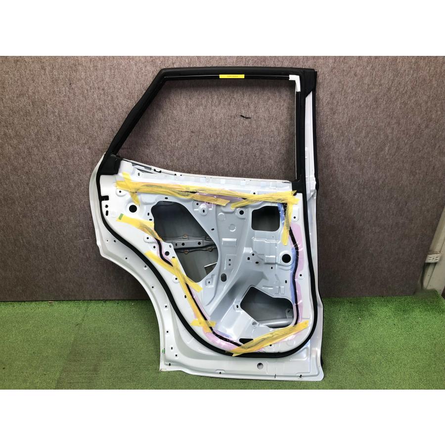レクサス 純正 左 リアドア LBX MAYH10/15 : 拓海商事ヤフー店 - 通販