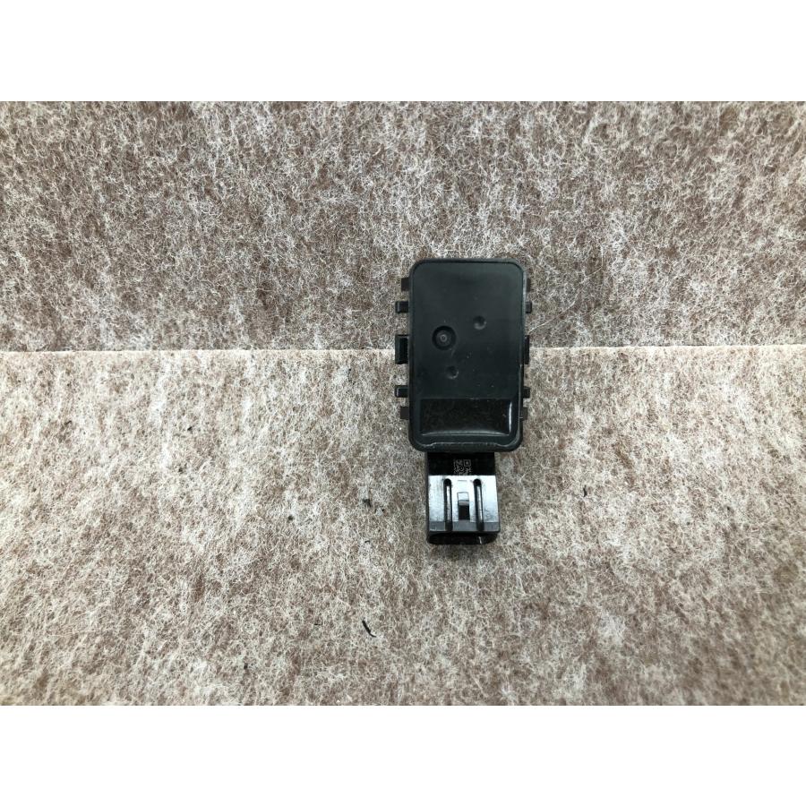 トヨタ 純正 ウルトラソニックセンサー C040 3個 トヨタ 純正 プリウス ウルトラソニックセンサ フロントサイド