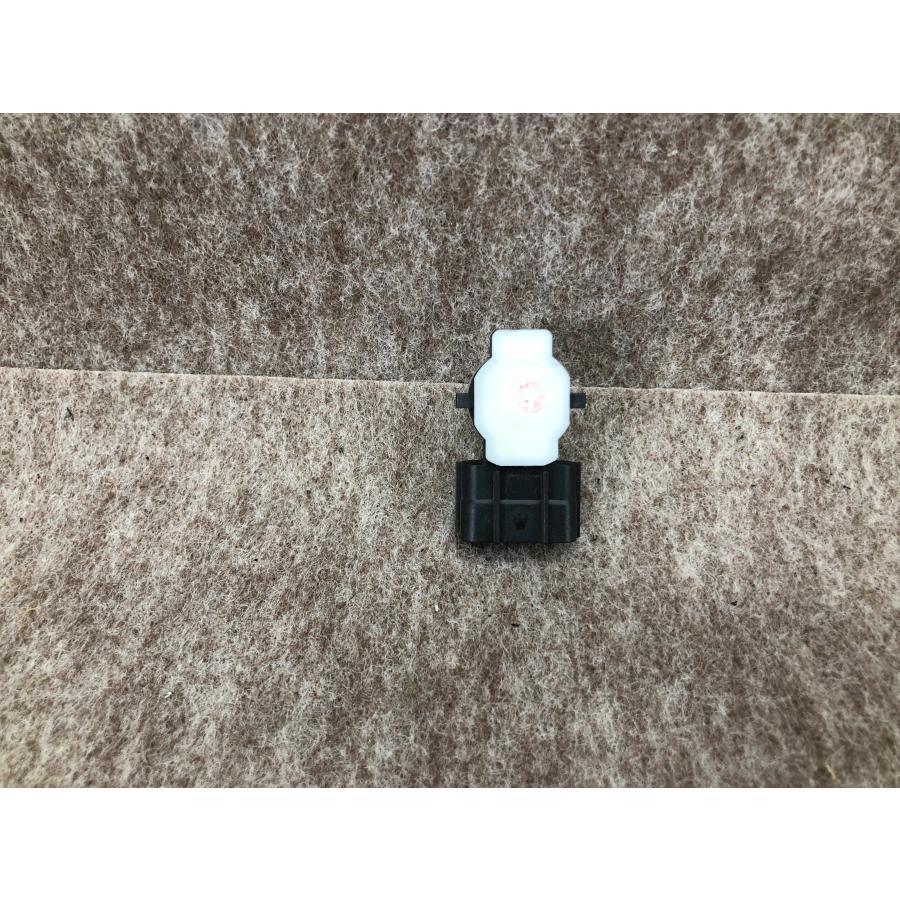 ホンダN-BOX JF3 JF4 純正 リア ソナーセンサー 39680-T0A-R420-M1