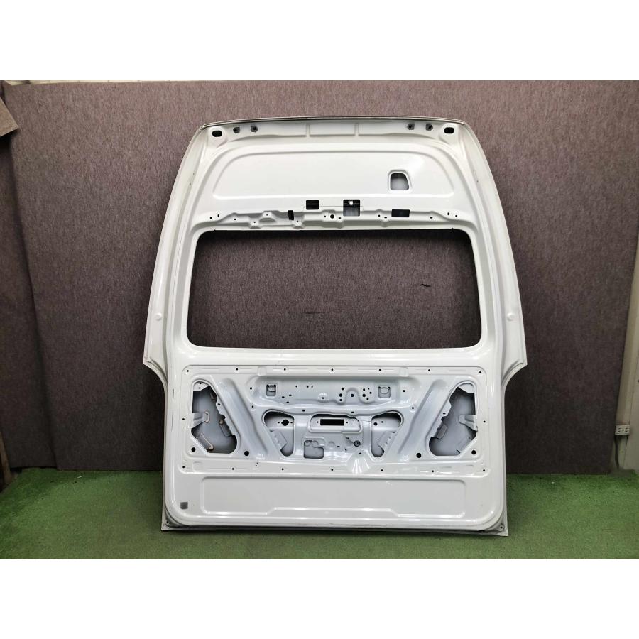 トヨタ ハイエース ハイルーフ 200 純正 リアゲート バックドア : 拓海