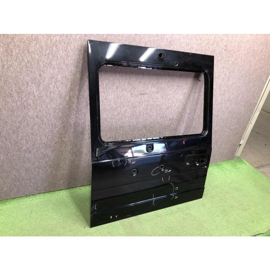 ゲレンデヴァーゲンw460 初期型リアゲート内張 初期型の黒内張はレア‼️ ベンツ Gクラス ゲレンデ W463 純正 リア ゲート バックドア : 拓海
