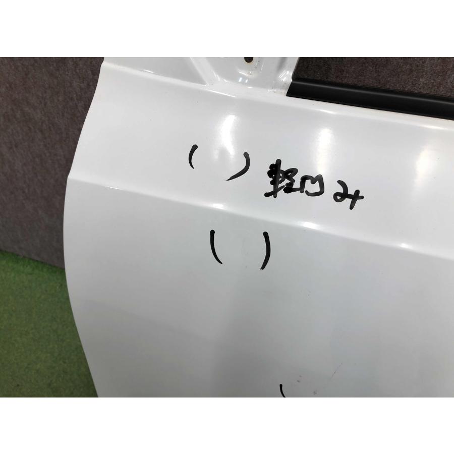 HA36S アルト 純正 左フロントドア : 拓海商事ヤフー店 - 通販 - Yahoo