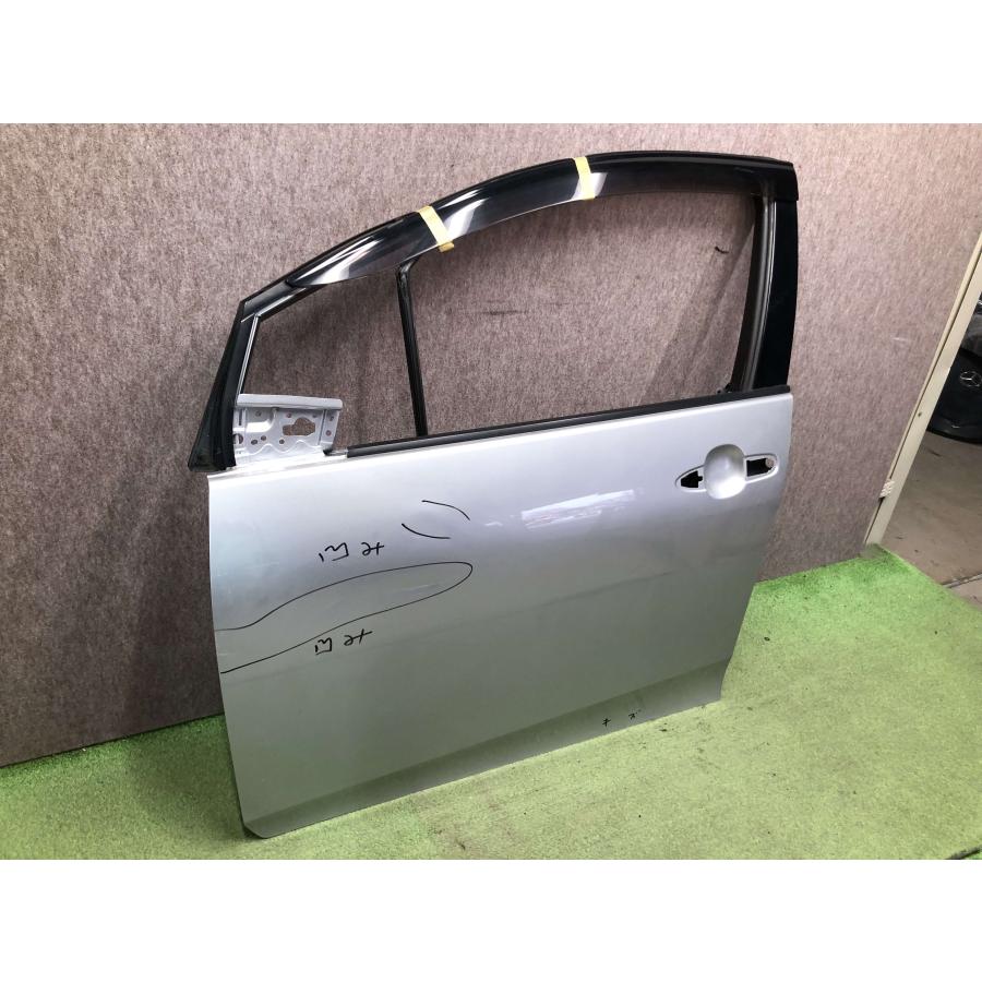 ZVW50/ZVW51/ZVW55/ZVW52 プリウス/プリウスPHV 純正 左フロントドア 