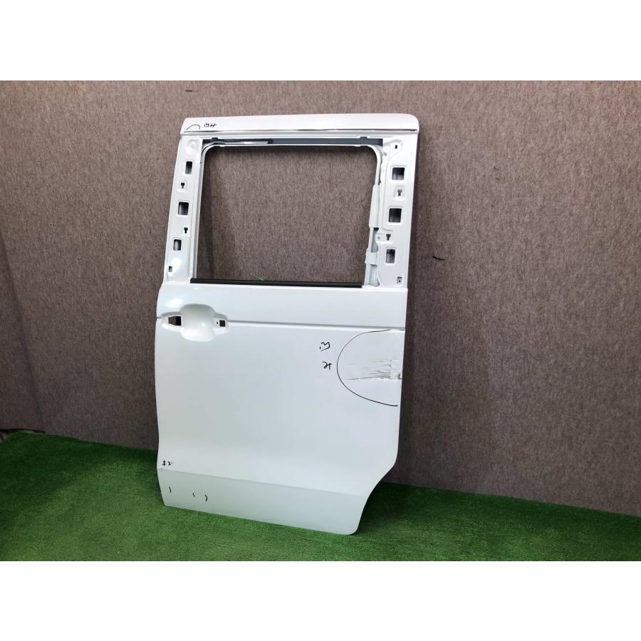 い*ん様 送料無料　JF5 N-BOXカスタムターボ　純正リアサスペンションセッ JF5/JF6 N-BOX/N-BOXカスタム 純正 左スライドドア/左リアドア : 拓海