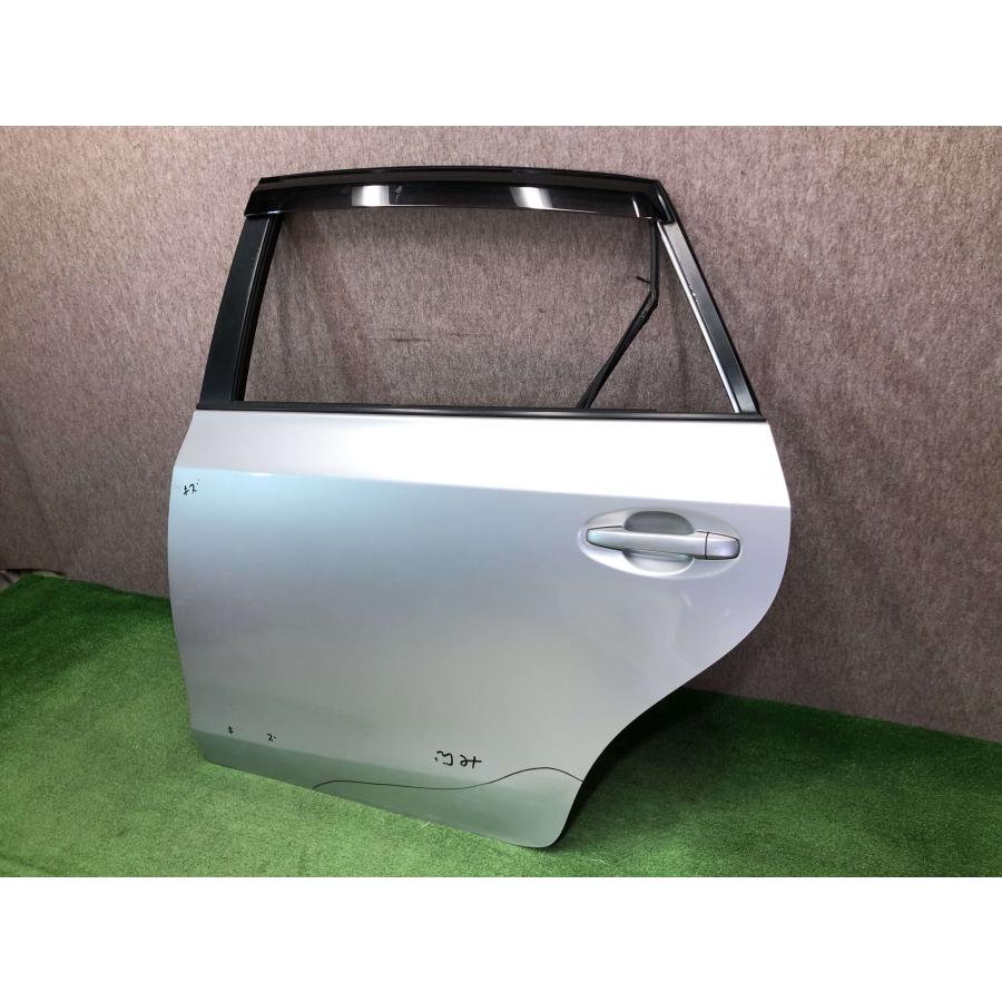 ZVW40 ZVW41 プリウスα 純正 左 リアドア : 拓海商事ヤフー店 - 通販