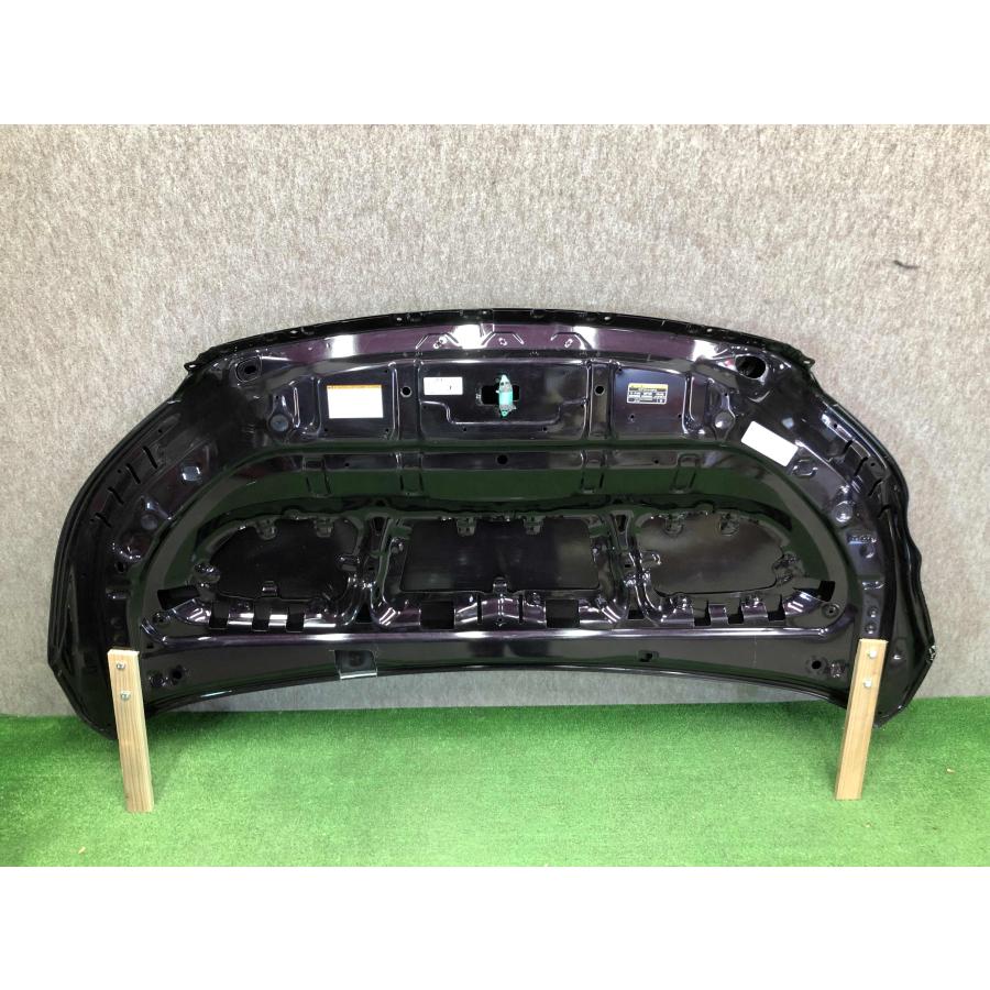 トヨタエスクァイアノア 80系 ZRR85G 純正 ボンネット/フードパネル