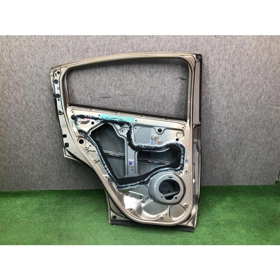 ホンダ ヴェゼル RU系 純正 左 リアドア RU1/RU2/RU3/RU4 : 拓海商事