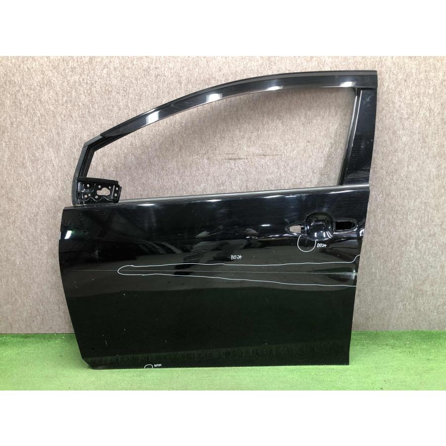 トヨタ プリウス 50系 純正 左フロントドア ZVW50/ZVW51/ZVW55/ZVW52